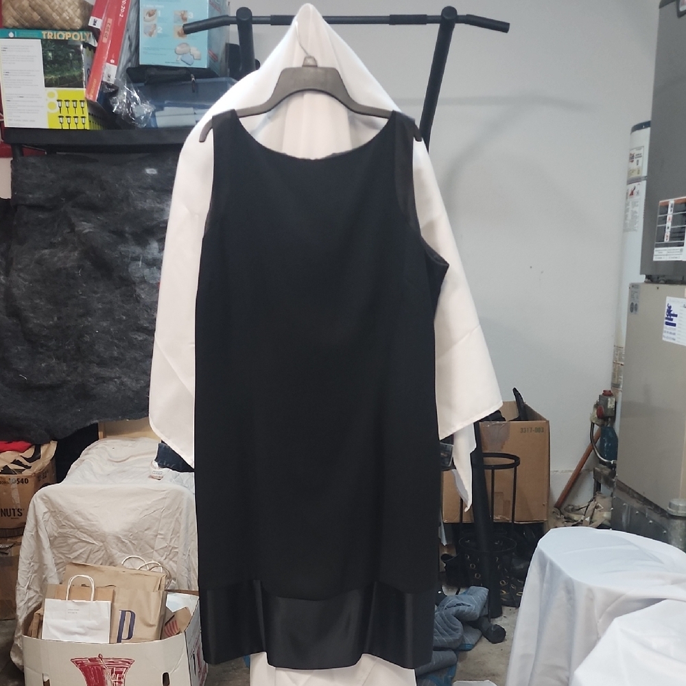 Amanda Smith Black Sleeveless Sheath Dress